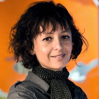 Die gebürtige Französin Emmanuelle Charpentier leitet eine Forschungsabteilung am HZI in Braunschweig. Ihre Entdeckung der CRISPR-Cas9-Genschere begeistert Molekuarbiologen weltweit.