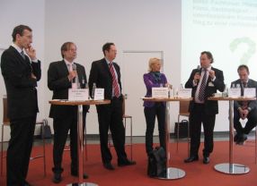 Was muss die  Pflanzenforschung in Zukunft leisten: Experten aus Wirtschaft , Wissenschaft und Politik diskutierten beim BMBF-Fachforum in Berlin. 