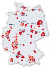 Geografische Verteilung der dedizierten Biotechnologie-Unternehmen (dunkelrot) sowie der biotechnologisch aktiven Unternehmen (hellrot) mit Tätigkeitsschwerpunkt Medizin