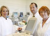 Dagmar Kubitza, Frank Misselwitz und Elisabeth Perzborn (von links) Bayer Schering Pharma Forschungszentum in Wuppertal.