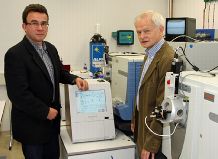 In the search for biomarkers, the scientists in Greifswald are greatly dependent on modern mass spectrometers.